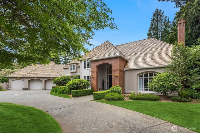 13905 212th Drive NE, Woodinville, WA 98077