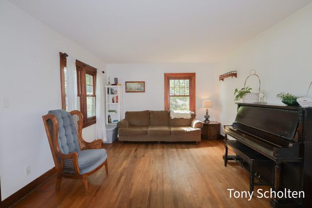 3579 Perry Street, Jamestown Twp, MI 49426