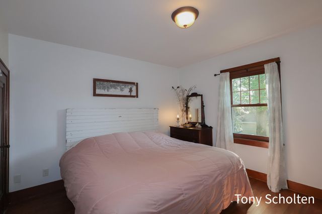 3579 Perry Street, Jamestown Twp, MI 49426