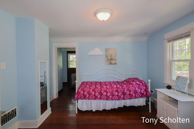 3579 Perry Street, Jamestown Twp, MI 49426