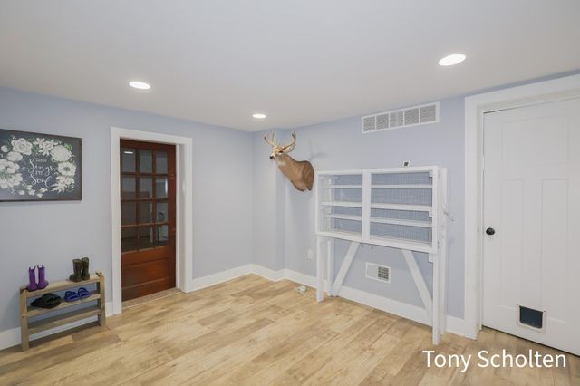 3579 Perry Street, Jamestown Twp, MI 49426