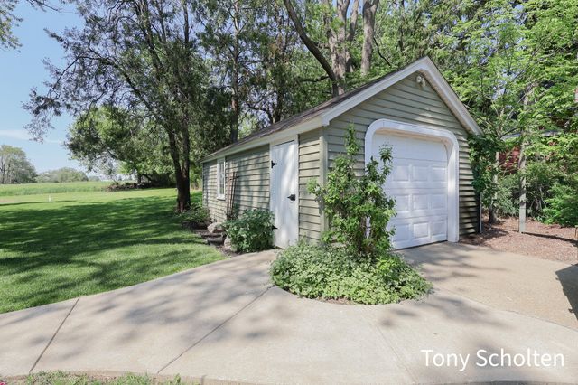 3579 Perry Street, Jamestown Twp, MI 49426