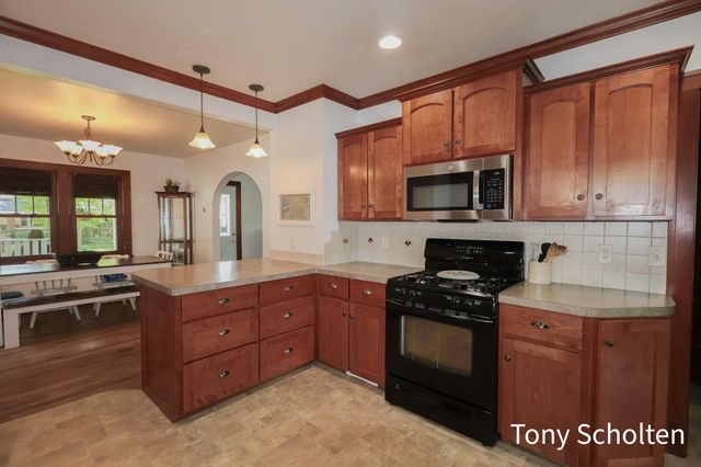3579 Perry Street, Jamestown Twp, MI 49426