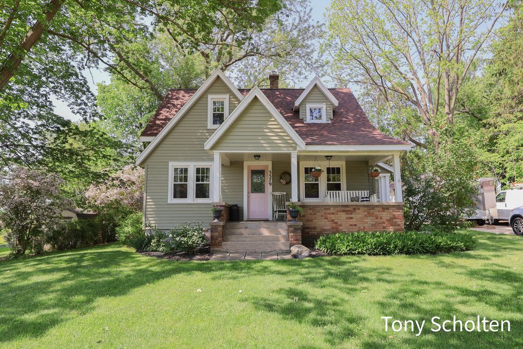 3579 Perry Street, Jamestown Twp, MI 49426