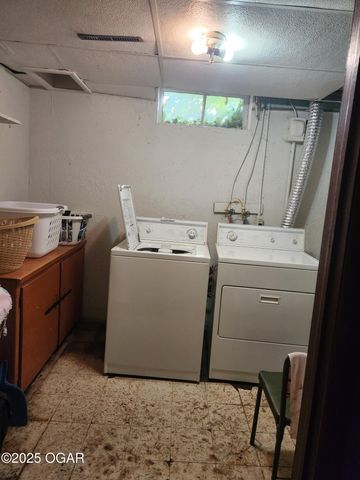 824 Euclid Boulevard, Carthage, MO 64836