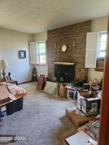 824 Euclid Boulevard, Carthage, MO 64836