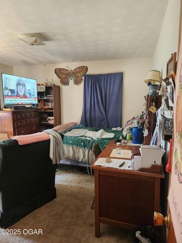 824 Euclid Boulevard, Carthage, MO 64836