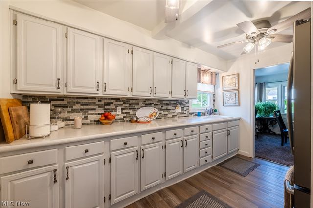 140 S Bon Air Avenue, Youngstown, OH 44509