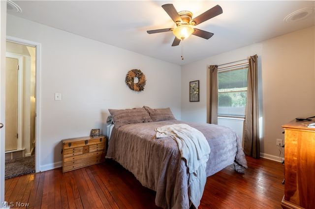 140 S Bon Air Avenue, Youngstown, OH 44509