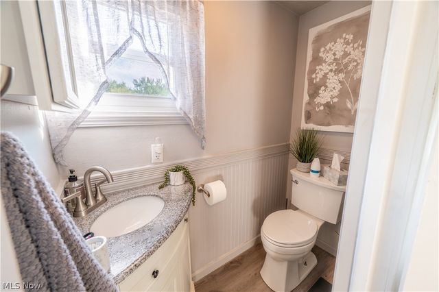 140 S Bon Air Avenue, Youngstown, OH 44509