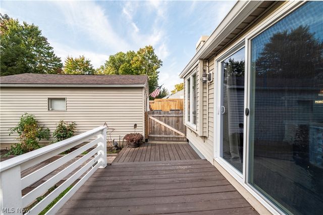 140 S Bon Air Avenue, Youngstown, OH 44509