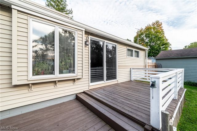 140 S Bon Air Avenue, Youngstown, OH 44509