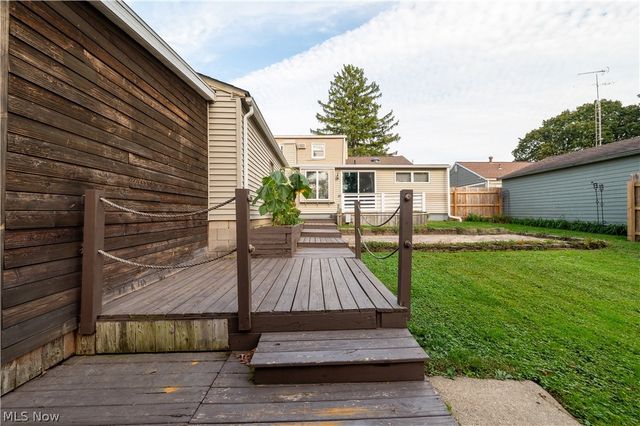140 S Bon Air Avenue, Youngstown, OH 44509