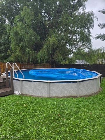 140 S Bon Air Avenue, Youngstown, OH 44509