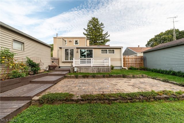 140 S Bon Air Avenue, Youngstown, OH 44509