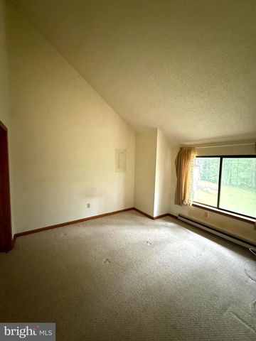 28 MYRTLE DR, Gerrardstown, WV 25420