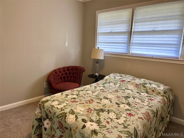 718 PERRY HILL Road, Montgomery, AL 36109