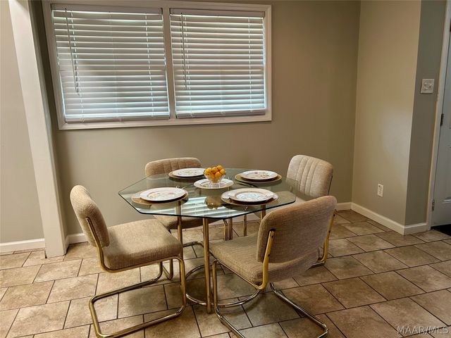 718 PERRY HILL Road, Montgomery, AL 36109