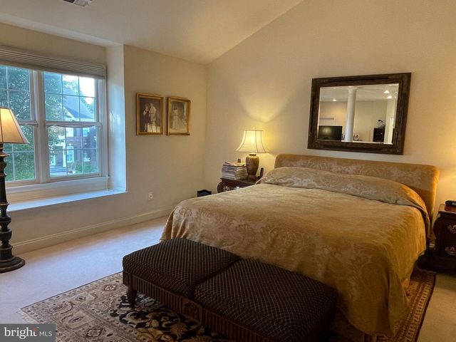 6915 BONHEIM CT, Mclean, VA 22101