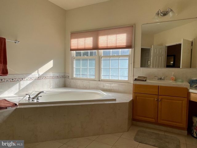 6915 BONHEIM CT, Mclean, VA 22101