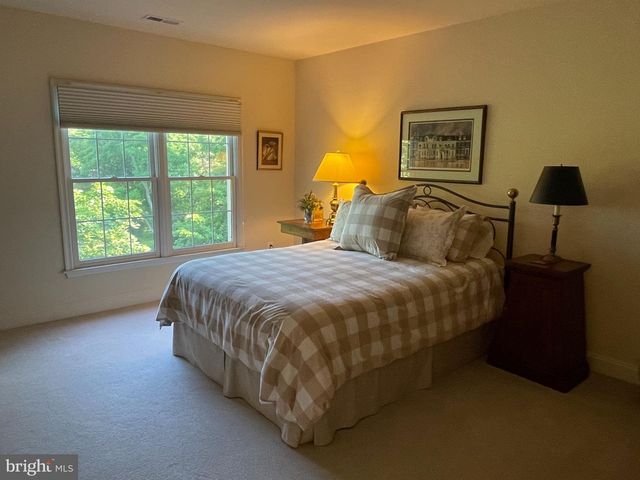6915 BONHEIM CT, Mclean, VA 22101