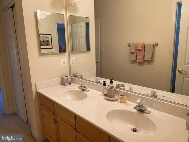 6915 BONHEIM CT, Mclean, VA 22101