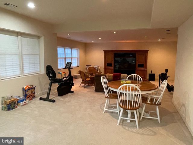 6915 BONHEIM CT, Mclean, VA 22101
