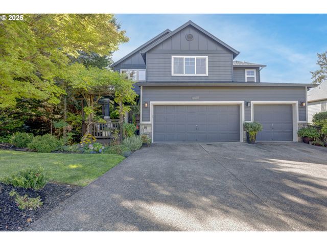 9563 Se NICHOLAS Dr, Happy Valley, OR 97086