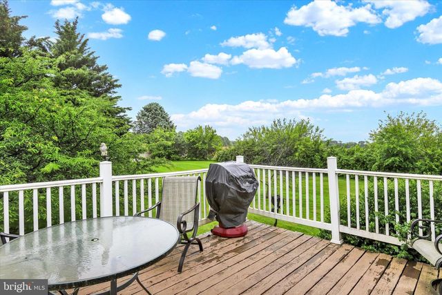 963 W OLD YORK ROAD, Carlisle, PA 17015