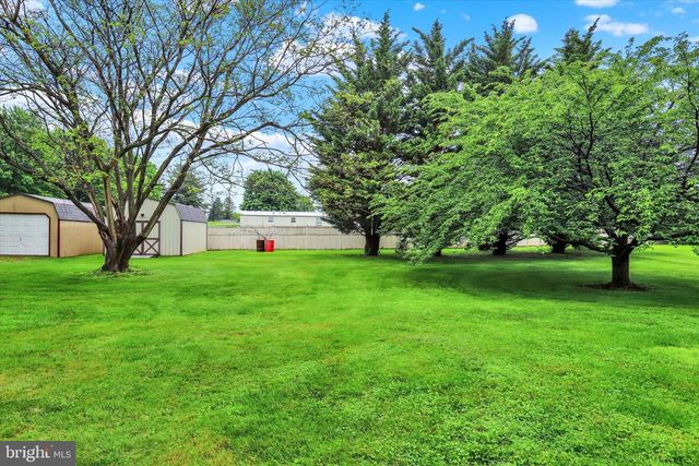 963 W OLD YORK ROAD, Carlisle, PA 17015