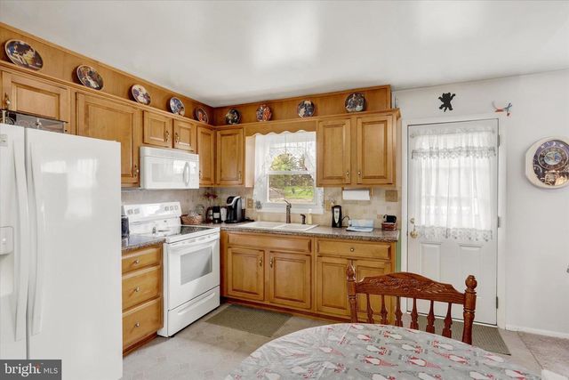 963 W OLD YORK ROAD, Carlisle, PA 17015