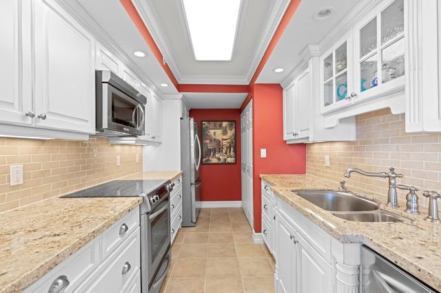 3000 N Ocean Drive 15-C, Singer Island, FL 33404