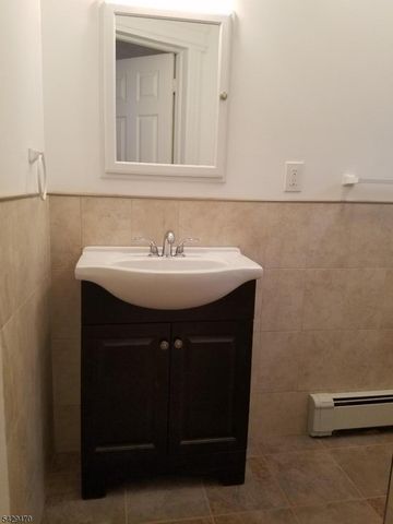 15 E Clay Ave 3, Roselle Park Boro, NJ 07204