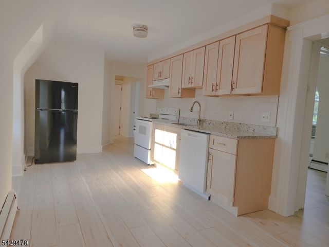 15 E Clay Ave 3, Roselle Park Boro, NJ 07204