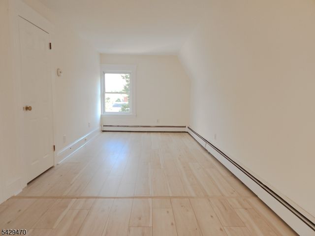 15 E Clay Ave 3, Roselle Park Boro, NJ 07204
