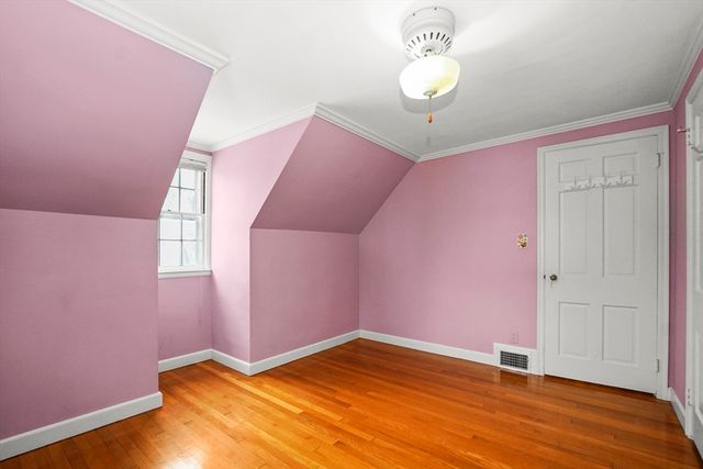 33 Severn St, Longmeadow, MA 01106