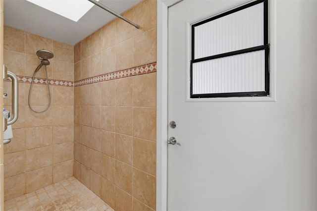 1598 VIRGINIA AVENUE, Palm Harbor, FL 34683