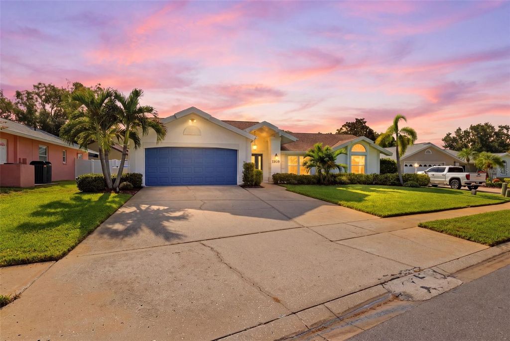 1598 VIRGINIA AVENUE, Palm Harbor, FL 34683