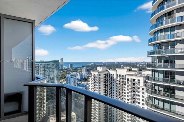45 SW 9th Street 3807, Miami, FL 33130
