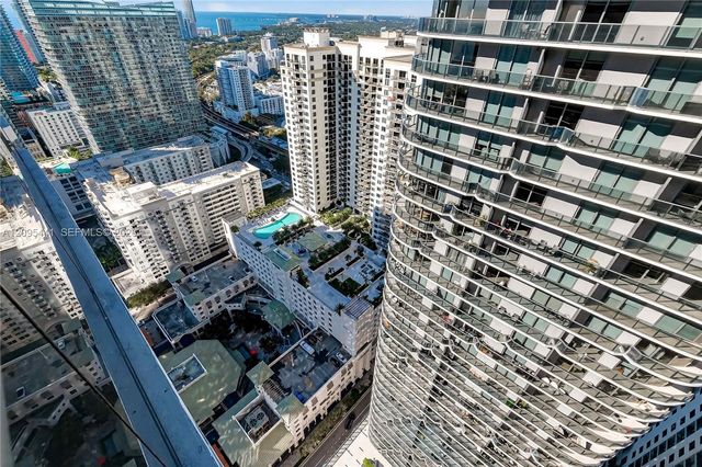 45 SW 9th Street 3807, Miami, FL 33130