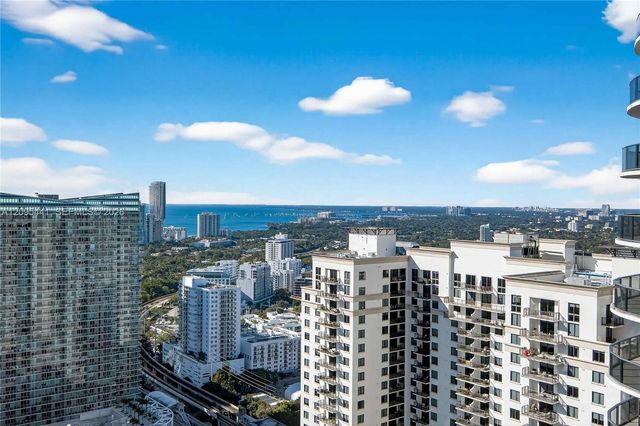 45 SW 9th Street 3807, Miami, FL 33130