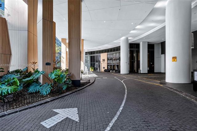 45 SW 9th Street 3807, Miami, FL 33130