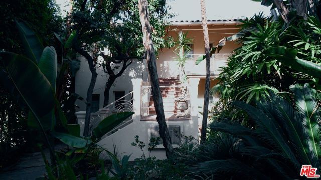 8468 Fountain Avenue, West Hollywood, CA 90069