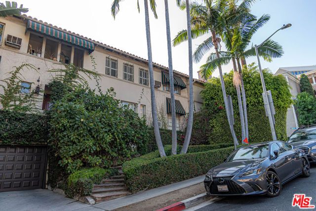 8468 Fountain Avenue, West Hollywood, CA 90069