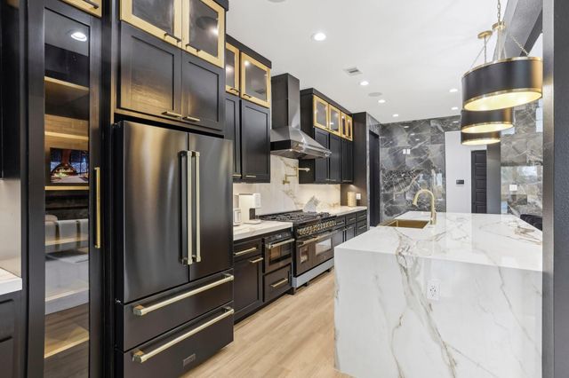 3902 Charleston Street, Houston, TX 77021