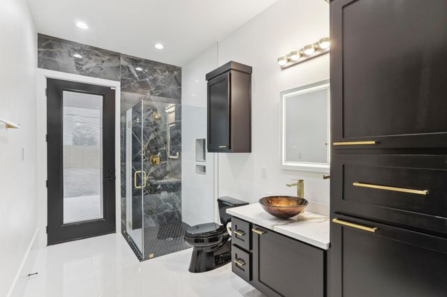 3902 Charleston Street, Houston, TX 77021