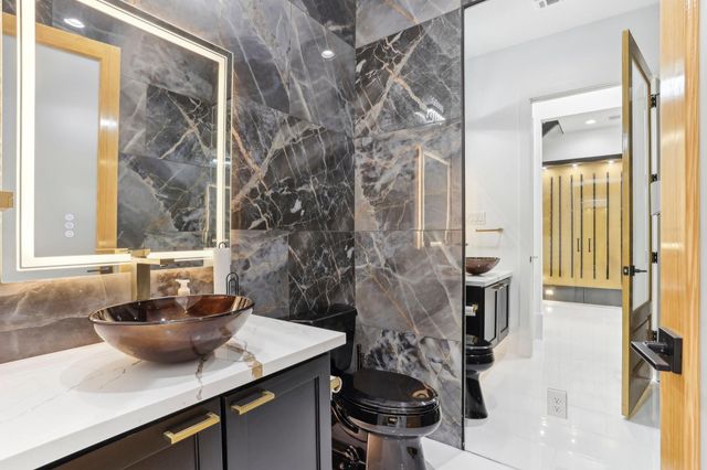 3902 Charleston Street, Houston, TX 77021