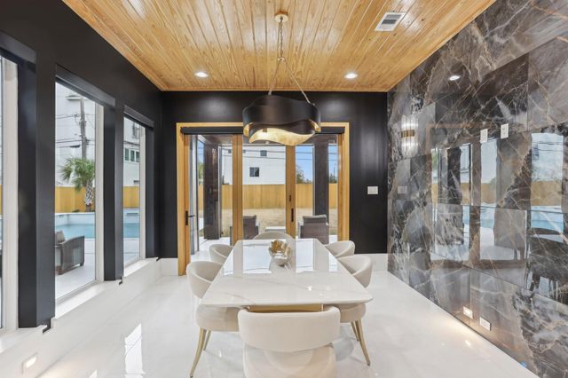 3902 Charleston Street, Houston, TX 77021