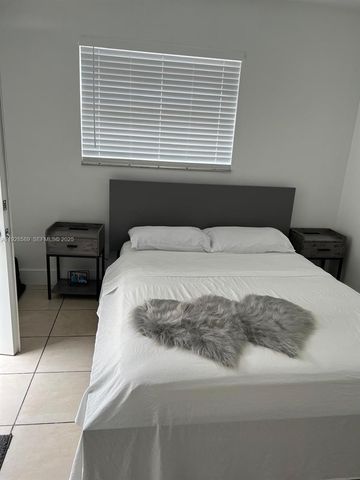 120 NW 10th Ave 4, Miami, FL 33128