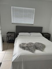 120 NW 10th Ave 4, Miami, FL 33128